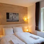 Hotel Brakke Berg 2*