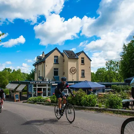 Brakke Berg 2* بيرغ إين تيربيلييت